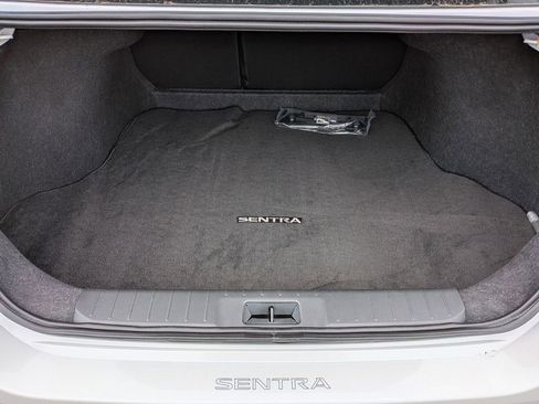 New 2025 Nissan Sentra SR image 30