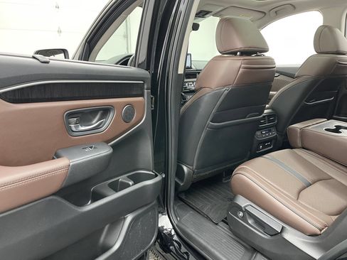 Used 2023 Honda Pilot Elite image 41