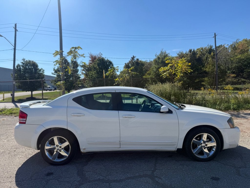 Used 2008 Dodge Avenger R/T AWD/4WD image 2