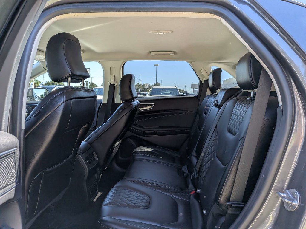 Used 2024 Ford Edge Titanium AWD/4WD image 13