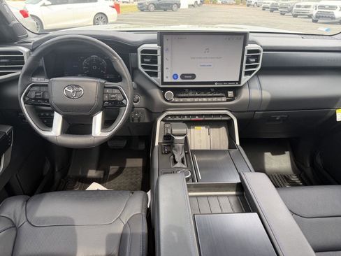 Used 2024 Toyota Tundra Platinum image 17
