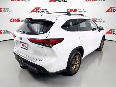 Used 2022 Toyota Highlander Bronze Edition AWD/4WD image 7