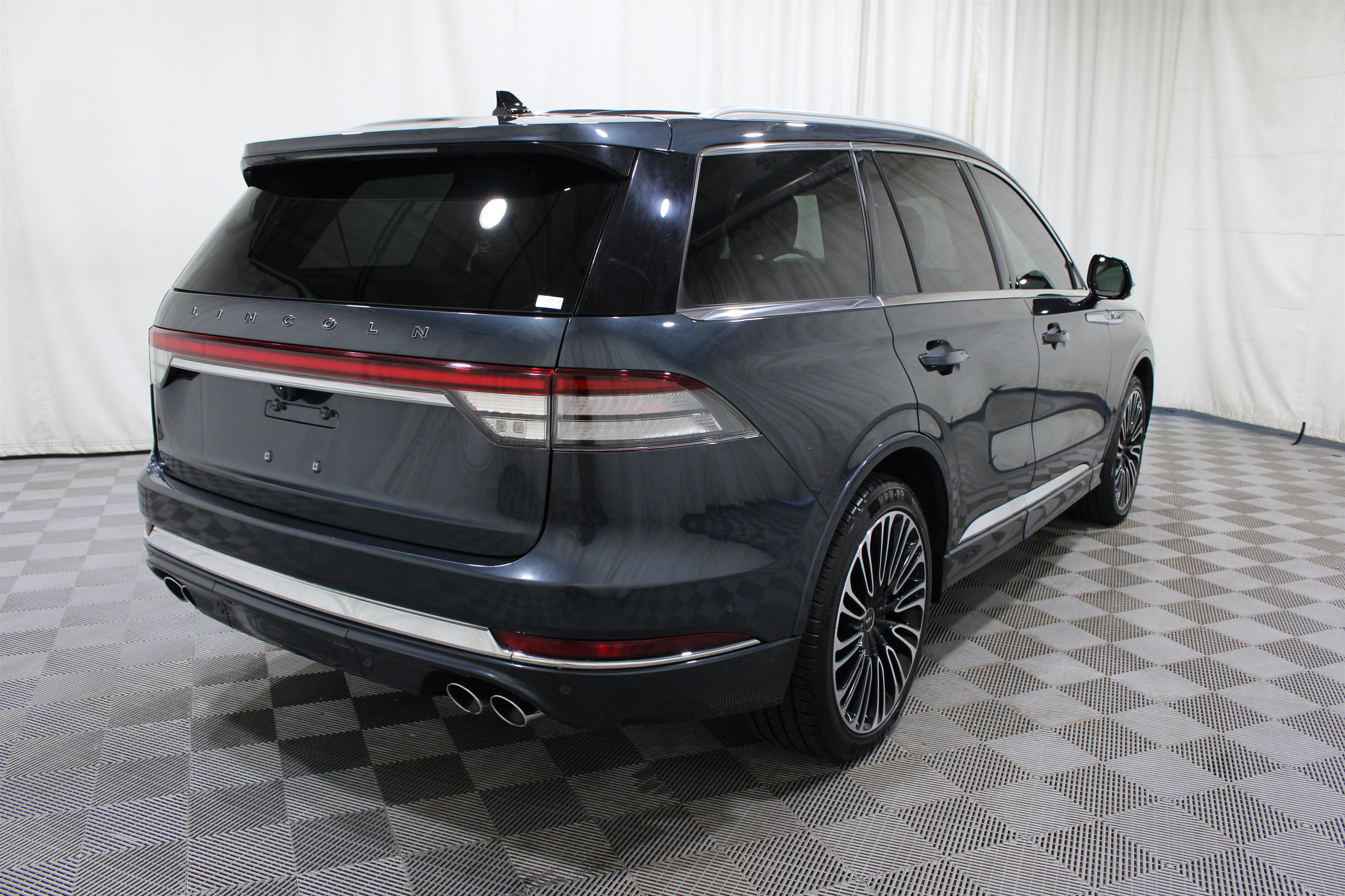 Used 2021 Lincoln Aviator Black Label w/ Dynamic Handling Package AWD/4WD image 33