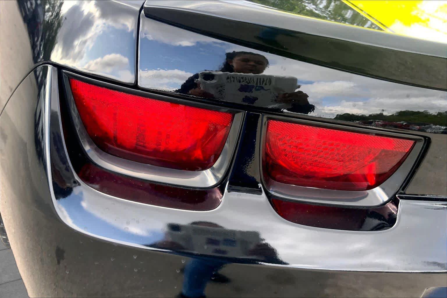 Used 2013 Chevrolet Camaro LS RWD image 27