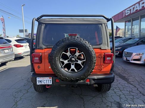 Used 2018 Jeep Wrangler Unlimited Rubicon w/ Dual Top Group AWD/4WD image 26