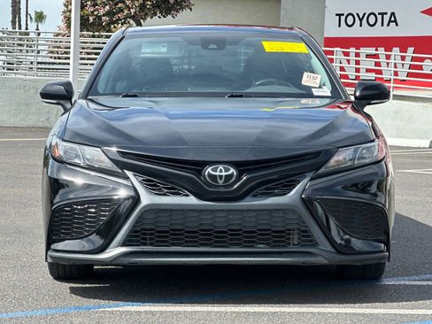 Used 2022 Toyota Camry SE w/ Carpet Mat Package (TMS) image 7