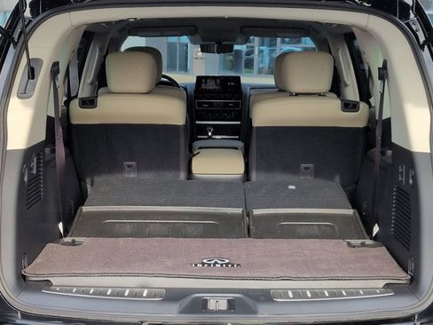Used 2023 INFINITI QX80 Premium Select w/ All-Season Package image 13
