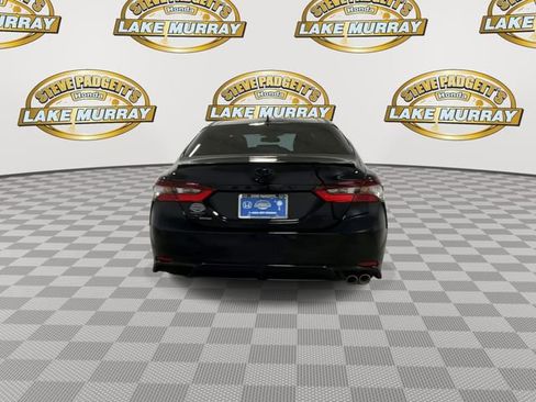 Used 2023 Toyota Camry SE FWD image 2