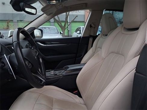 Used 2019 Maserati Levante GTS image 20
