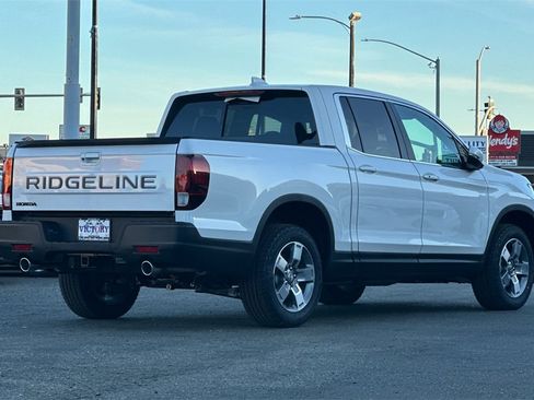 New 2025 Honda Ridgeline RTL image 4
