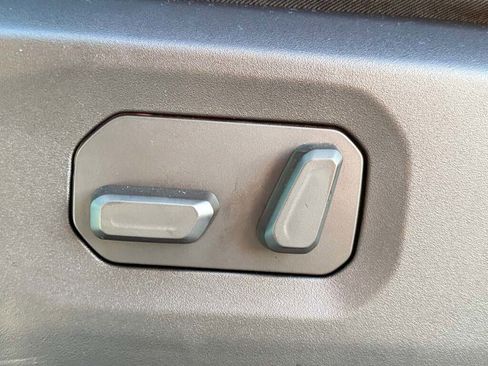 New 2025 Jeep Gladiator Sport image 27