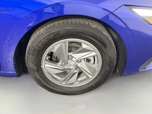 Used 2024 Hyundai Elantra SE image 31