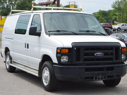 Used 2014 Ford E-150 and Econoline 150 w/ Power Group RWD image 2