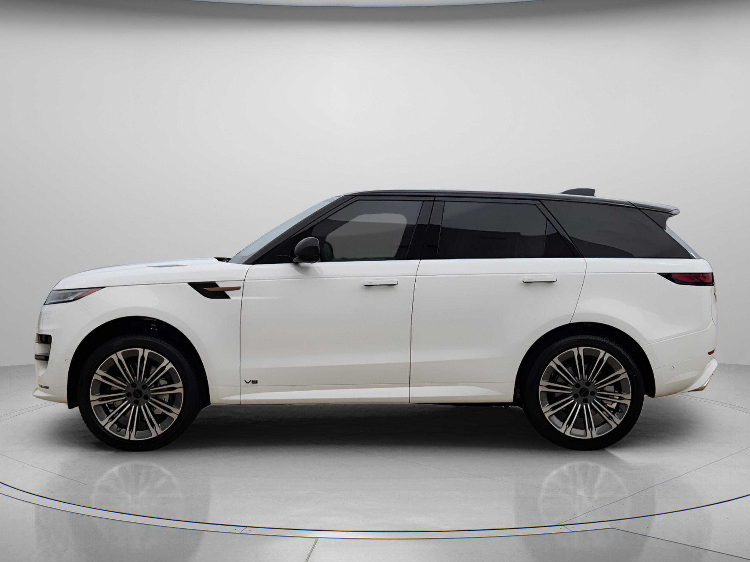 New 2026 Land Rover Range Rover Sport Dynamic SE AWD/4WD image 2