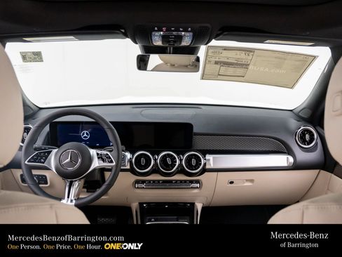New 2026 Mercedes-Benz GLB 250 4MATIC image 11