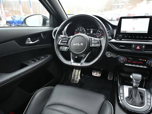 Used 2023 Kia Forte GT-Line w/ GT-Line Premium Package image 15