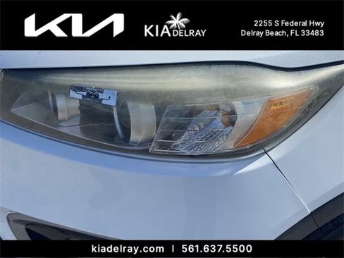 Used 2017 Kia Sorento EX image 6