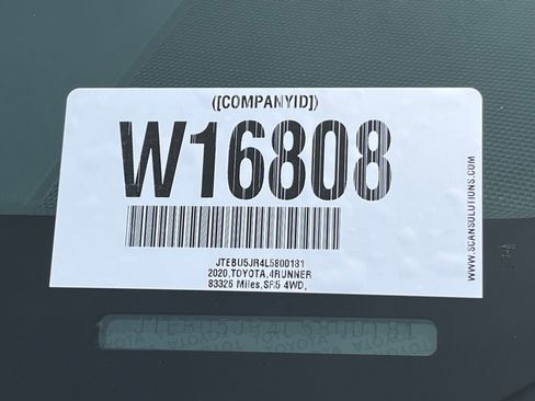 Used 2020 Toyota 4Runner SR5 AWD/4WD image 24