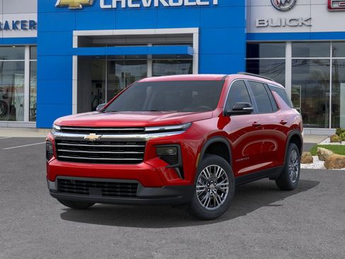 New 2026 Chevrolet Traverse LT w/ LPO, Floor Liner Package image 32