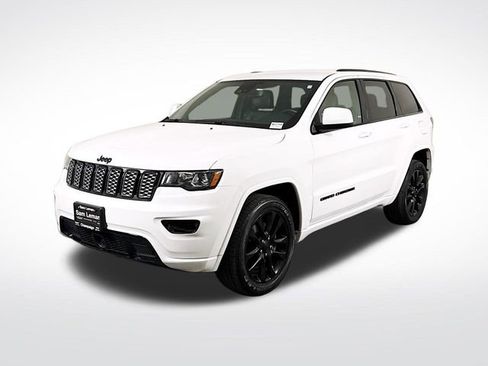 Used 2021 Jeep Grand Cherokee Laredo X image 3