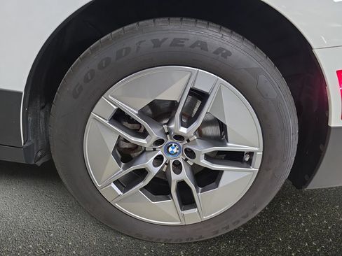 Certified 2023 BMW iX xDrive50 AWD/4WD image 29