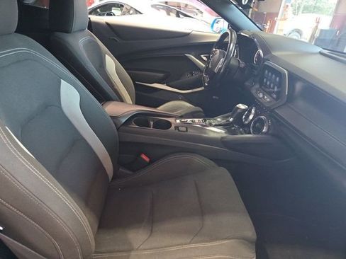 Used 2022 Chevrolet Camaro LT w/ RS Package image 8