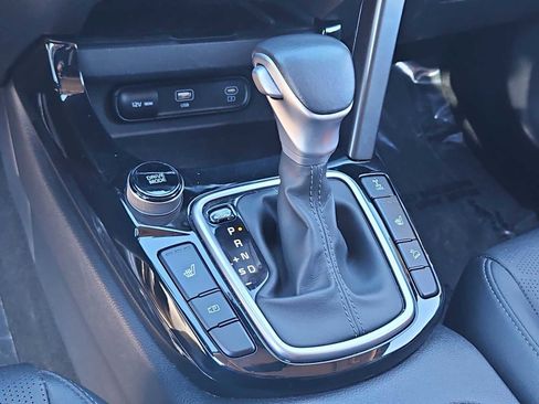 Used 2024 Kia Seltos EX image 32