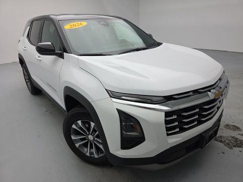 Used 2026 Chevrolet Equinox LT w/ Convenience Package II AWD/4WD image 4