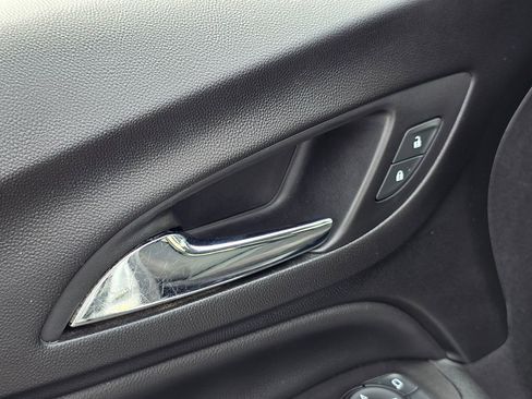 Used 2020 Chevrolet Equinox LT image 25