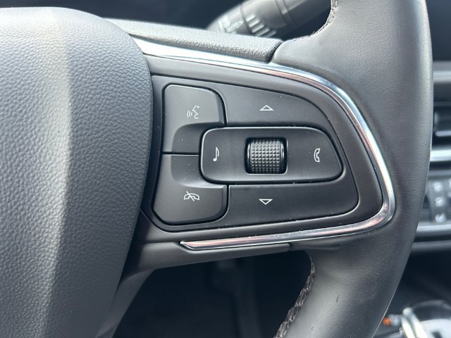 Used 2025 Buick Envista Sport Touring w/ Convenience I Package FWD image 24