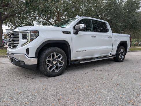 Used 2024 GMC Sierra 1500 SLT w/ SLT Premium Plus Package image 4