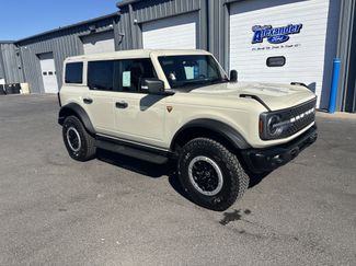 New 2025 Ford Bronco Badlands video 1