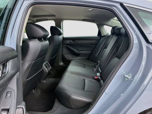 Used 2022 Honda Accord Touring image 19