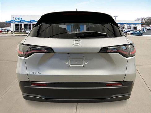 New 2026 Honda HR-V LX image 4