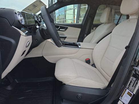 New 2026 Mercedes-Benz GLC 300 4MATIC image 10