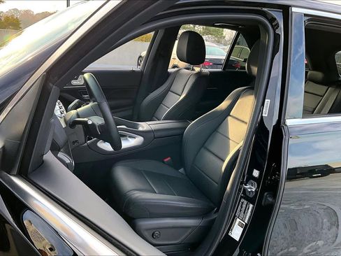 Used 2025 Mercedes-Benz GLE 350 4MATIC image 7