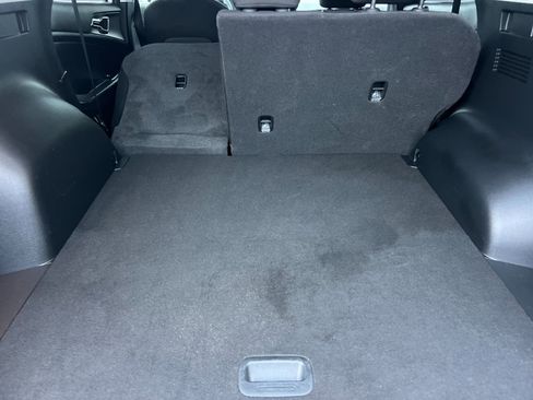 Used 2024 Kia Sportage LX image 15