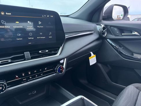 New 2026 Chevrolet Equinox LT image 21