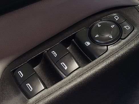 Used 2019 Chevrolet Equinox LT w/ LPO, Floor Liner Package AWD/4WD image 27