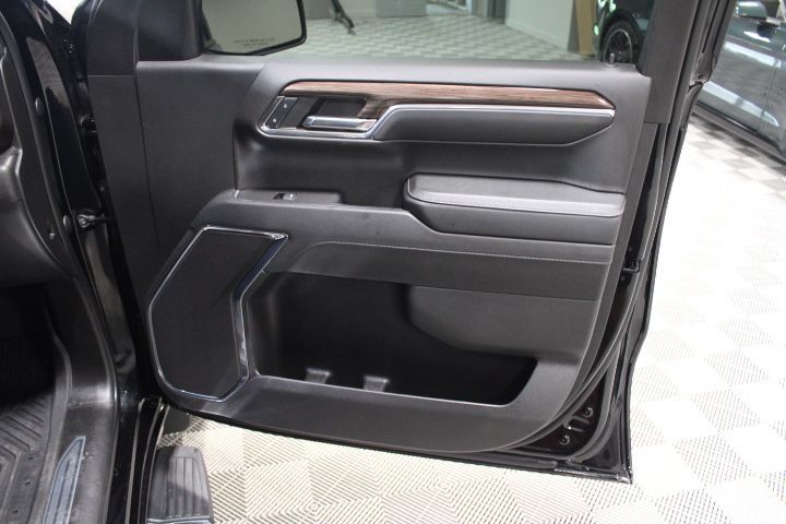 Used 2024 Chevrolet Silverado 1500 RST w/ Z71 Off-Road Package AWD/4WD image 24