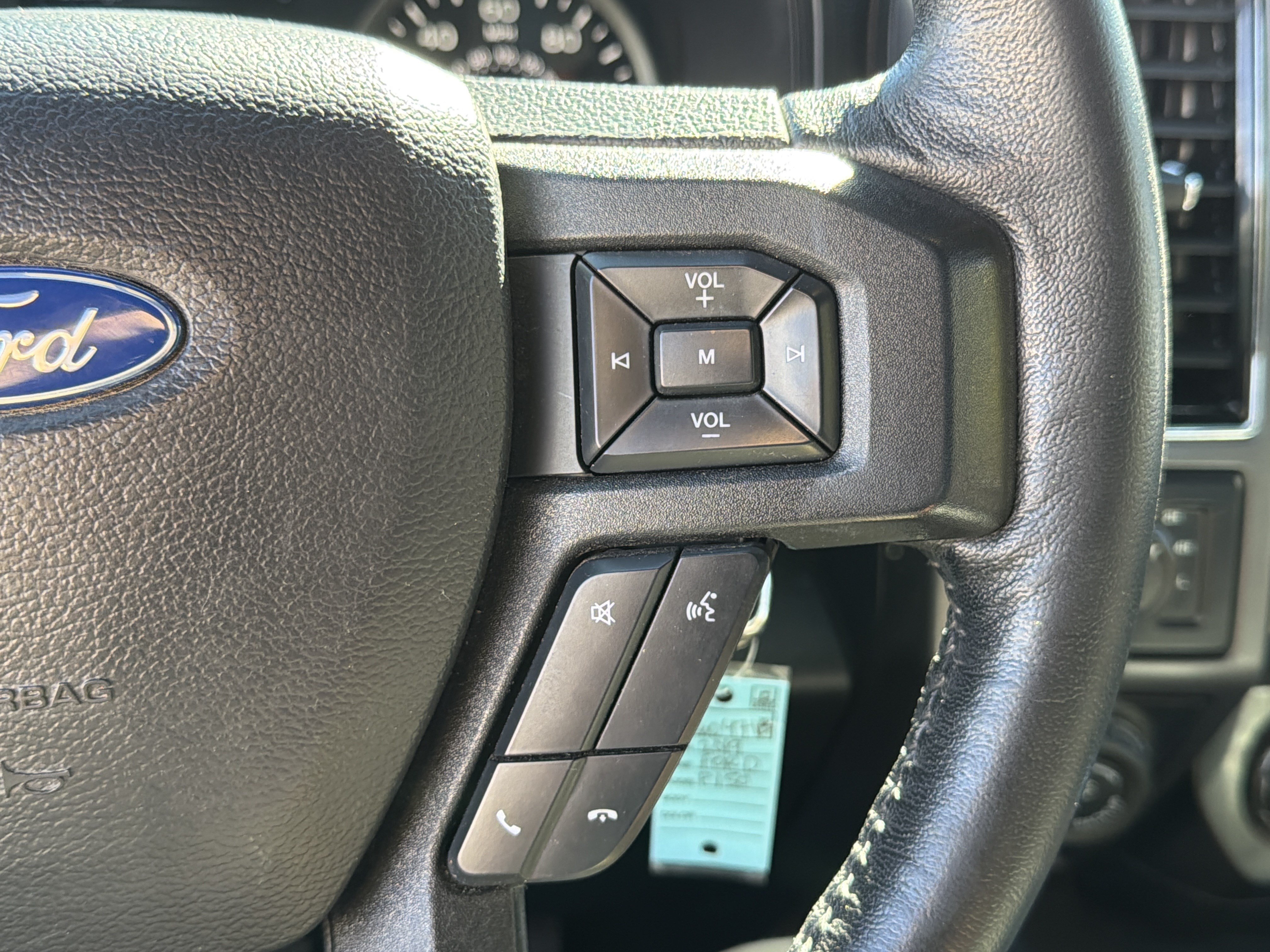 Used 2019 Ford F150 XLT w/ Equipment Group 302A Luxury AWD/4WD image 15