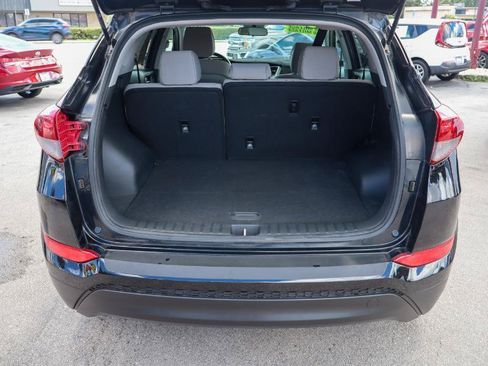 Used 2016 Hyundai Tucson SE w/ Option Group 02 FWD image 5