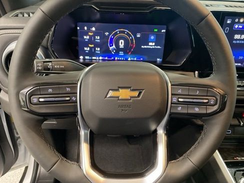 New 2025 Chevrolet Colorado LT w/ LT Convenience Package image 13