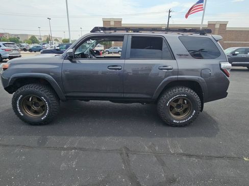 Used 2020 Toyota 4Runner TRD Pro AWD/4WD image 6