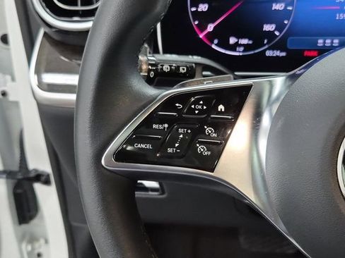 Used 2025 Mercedes-Benz GLC 300 image 26