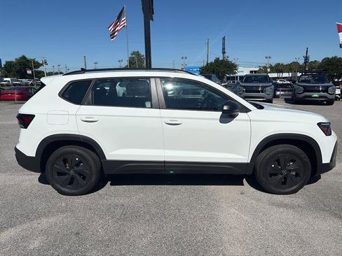 New 2026 Volkswagen Taos S FWD image 4