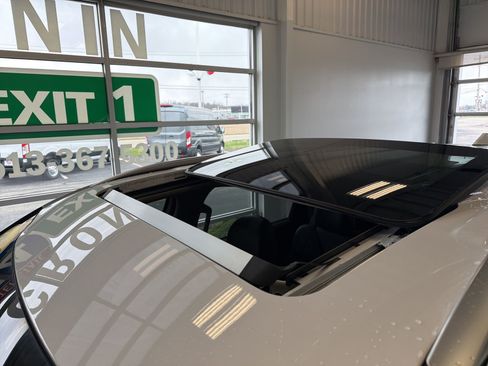 Used 2022 Kia Telluride EX image 9