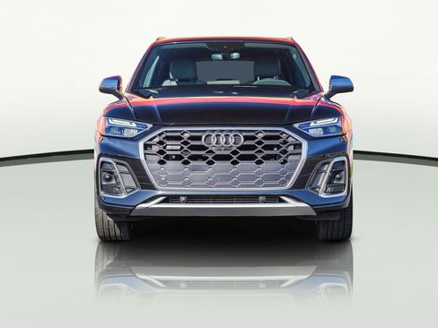 Used 2023 Audi SQ5 Premium Plus w/ Premium Plus Package image 5