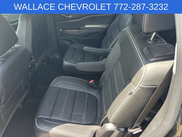 Used 2023 GMC Acadia Denali w/ Black Diamond Edition AWD/4WD image 12