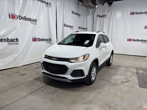 Used 2019 Chevrolet Trax LT w/ LT Convenience Package image 1